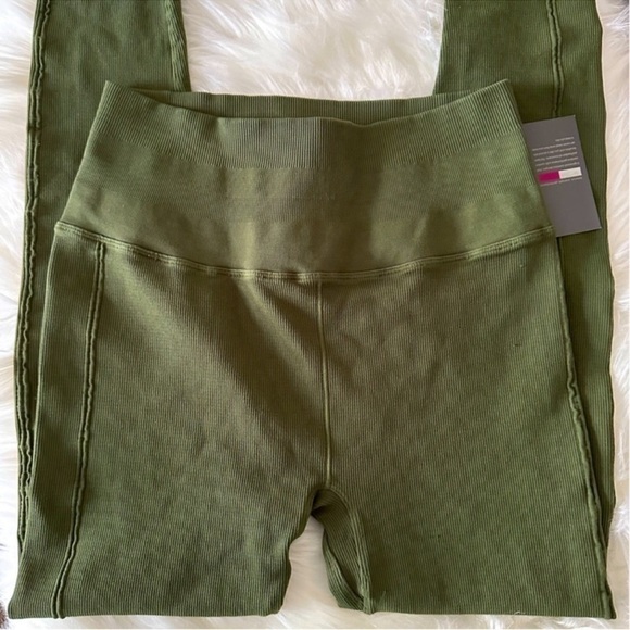 NWT NUX For the Frill High Rise Ribbed 7/8 Leggings Green Size M/L - Picture 4 of 16